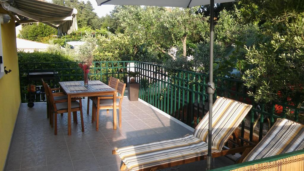 Apartments Vukovic Stari Grad  Ngoại thất bức ảnh